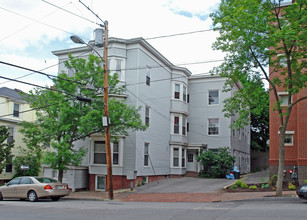 237 High St in Portland, ME - Building Photo - Building Photo