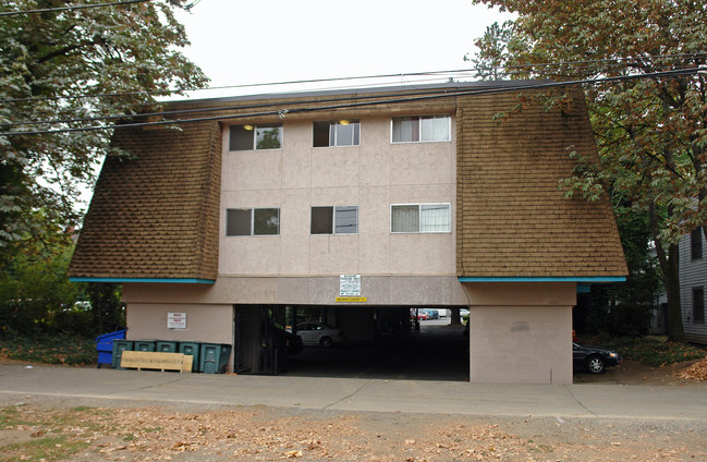 The Fir Tree in Eugene, OR - Building Photo - Building Photo