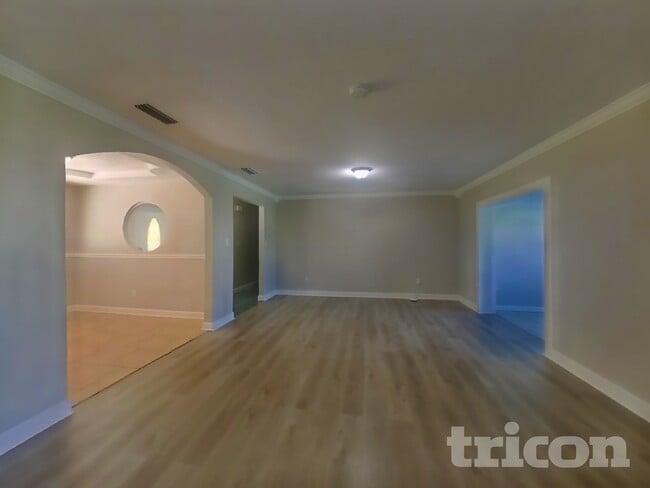 268 Plumosa Dr, Unit 428 in Largo, FL - Building Photo - Building Photo