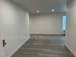 500 E Fort Union Blvd in Midvale, UT - Building Photo - Building Photo