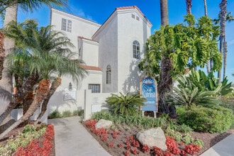 San Katrina in Carlsbad, CA - Foto de edificio - Building Photo