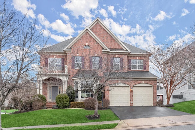 2520 Stone Cliff Dr