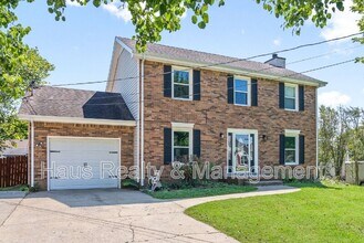 830 Iris Ln in Clarksville, TN - Building Photo - Building Photo