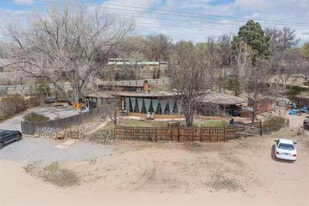 28 NM-503 in Santa Fe, NM - Building Photo