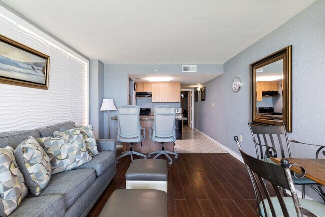 2310 N Ocean Blvd-Unit -ID1267974P in Myrtle Beach, SC - Foto de edificio - Building Photo