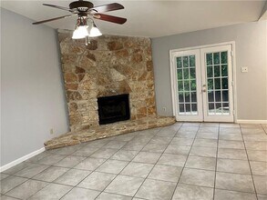 8303 Gallatin Dr in Austin, TX - Building Photo - Building Photo