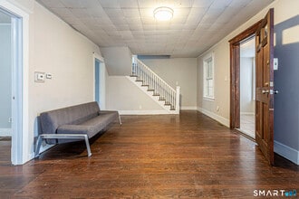 941 1st Ave in West Haven, CT - Building Photo - Building Photo