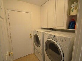 6563 Constance St in Greenacres, FL - Building Photo