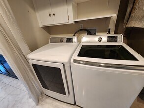 4030 Mt Acadia Blvd in San Diego, CA - Foto de edificio - Building Photo