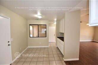 9104 Dove Meadow Ct in Elk Grove, CA - Foto de edificio - Building Photo