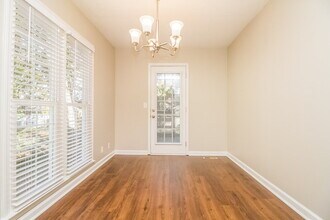 606 Knollwood Dr in La Vergne, TN - Building Photo - Building Photo