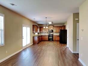 5655 Livingston Ct in Cumming, GA - Building Photo - Building Photo