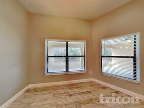 4003 Augustine Rd in Spring Hill, FL - Building Photo - Building Photo