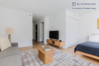 535 W 23rd St in New York, NY - Building Photo - Building Photo