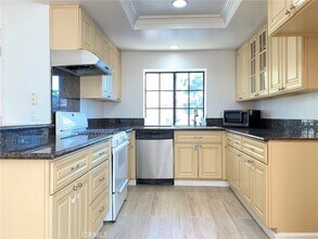 2303 Presado Dr, Unit B in Diamond Bar, CA - Building Photo - Building Photo