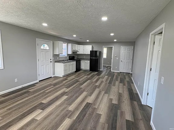 112 W 2nd St in Birdseye, IN - Building Photo - Building Photo