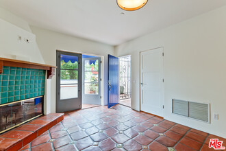 1414 N Harper Ave-Unit -3 in Los Angeles, CA - Building Photo - Building Photo
