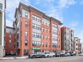 45 L St in Boston, MA - Building Photo