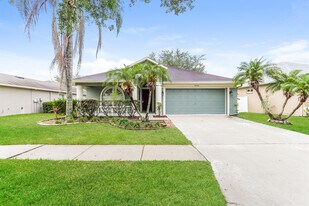 18944 New Passage Blvd in Land O Lakes, FL - Building Photo