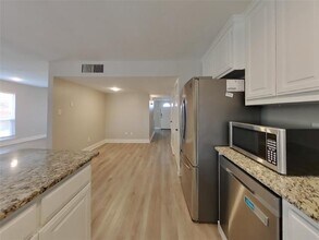 5512 Squires Dr in The Colony, TX - Building Photo - Building Photo