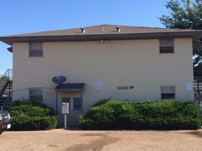 1608 59th St in Lubbock, TX - Building Photo - Building Photo