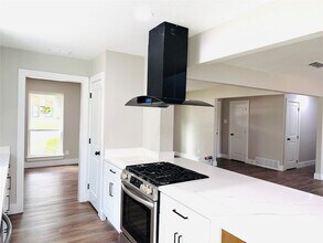 526 Doral Pl in Garland, TX - Building Photo - Building Photo