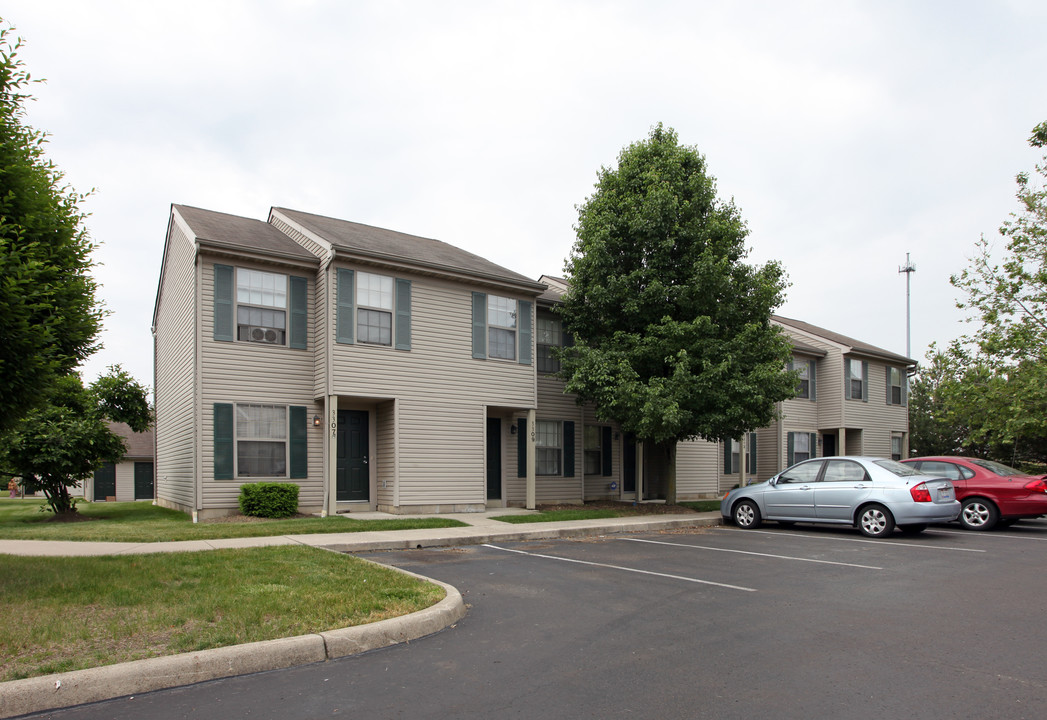 Faith Village Apartments in Columbus, OH - Foto de edificio