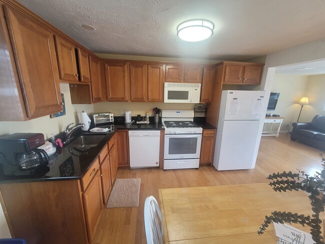 property at 89 Ashworth Ave