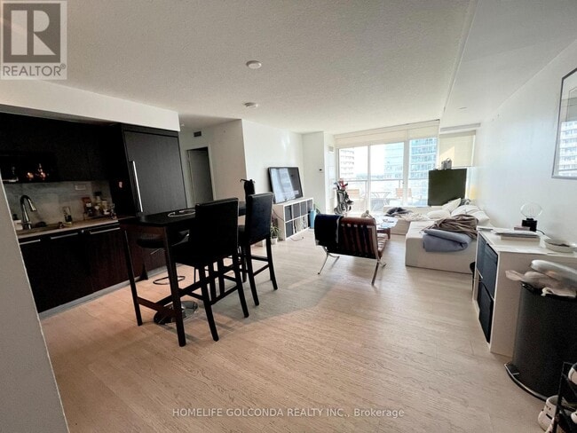 property at 70 Queens Wharf Rd