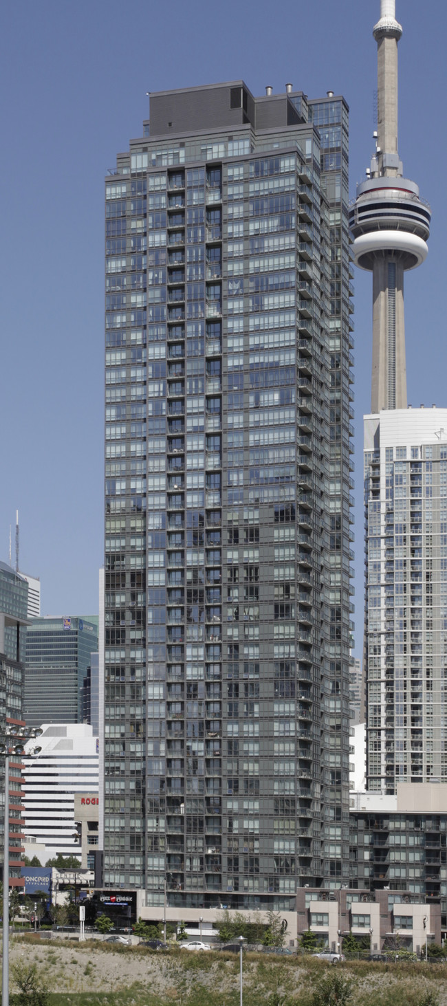 N1 Tower Condos in Toronto, ON - Building Photo - Building Photo