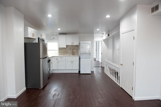 property at 1720 S 4th St