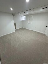 964 E 42nd St in Brooklyn, NY - Building Photo