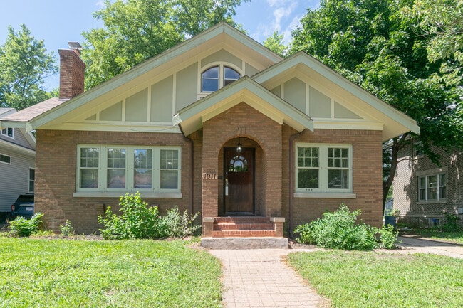 property at 1911 S 4th St