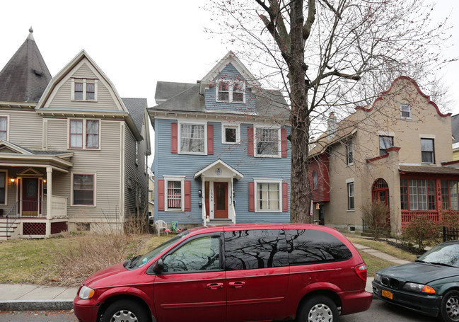 1066 Glenwood Blvd in Schenectady, NY - Building Photo - Building Photo