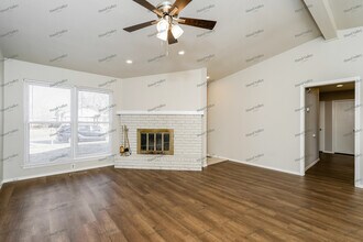 405 W Austin St in Broken Arrow, OK - Foto de edificio - Building Photo