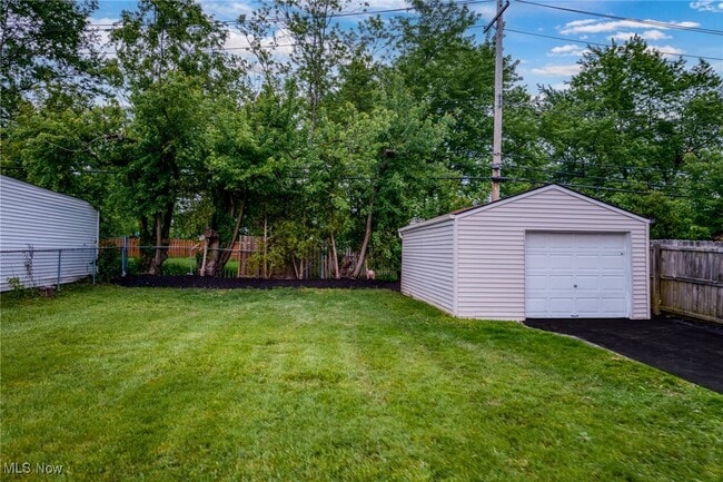 1539 Longwood Rd in Mayfield Heights, OH - Building Photo - Building Photo