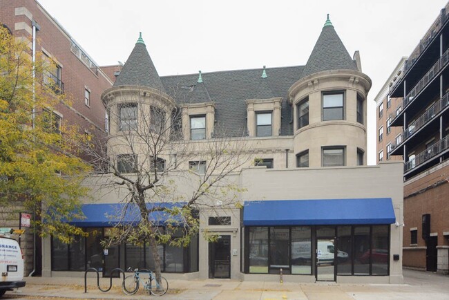 property at 4715 N Sheridan Rd