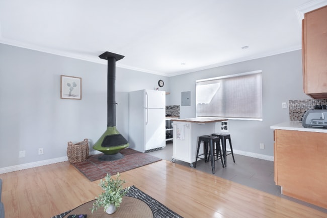 116 Buccaneer St in Venice, CA - Foto de edificio - Building Photo