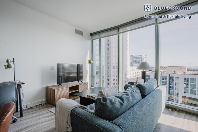 399 Fremont St in San Francisco, CA - Building Photo - Building Photo