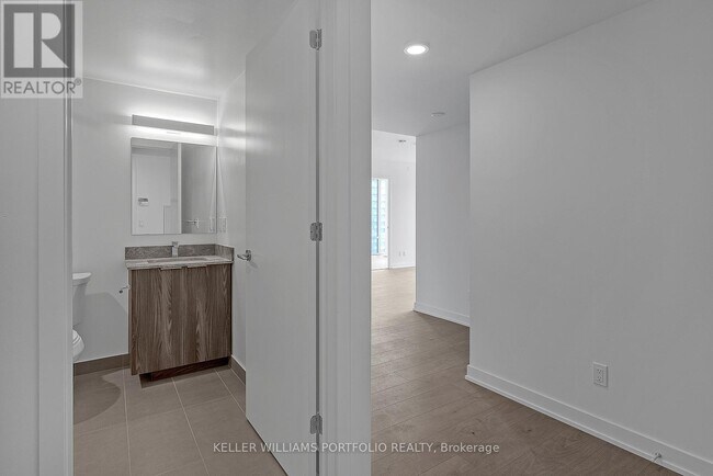 property at 501 Yonge St