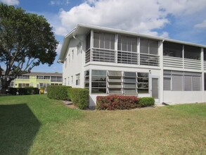 207 Windsor I in West Palm Beach, FL - Building Photo - Building Photo