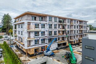 15624 24 Av in Surrey, BC - Building Photo
