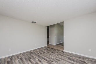 46 Dorset Dr in Kissimmee, FL - Building Photo - Building Photo