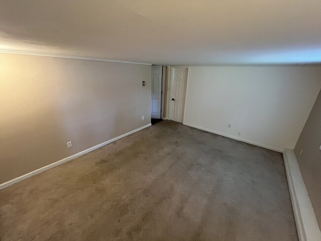 224 Vanderbilt Blvd, Unit 1 in Oakdale, NY - Building Photo - Building Photo