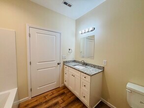 290 Perry St NE in Christiansburg, VA - Building Photo - Building Photo