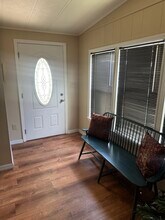 1045 Great Lakes Dr in Naples, FL - Building Photo - Building Photo