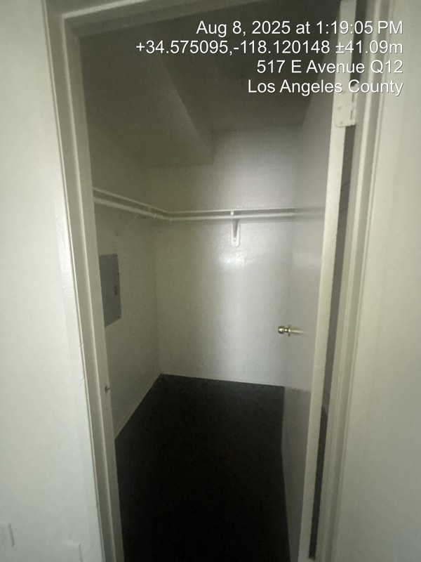 38210 5th St E in Palmdale, CA - Foto de edificio - Building Photo