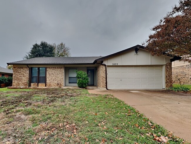 property at 3033 Mossy Oak Ln