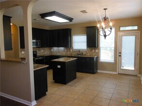 2242 Lakeline Dr in New Braunfels, TX - Building Photo - Building Photo