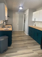 2294 Cannonmills Dr in Grove City, OH - Building Photo - Building Photo